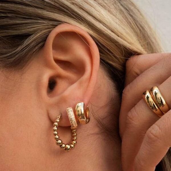71S34cLUbxL._AC_SL1500.jpg 42 Pairs Gold Hoop Earrings Set for Women, Fashion Chunky Pearl Earrings Multipack Twisted Statement Earring Pack, Hypoallergenic Small Big Hoops Earrings for Birthday Party
