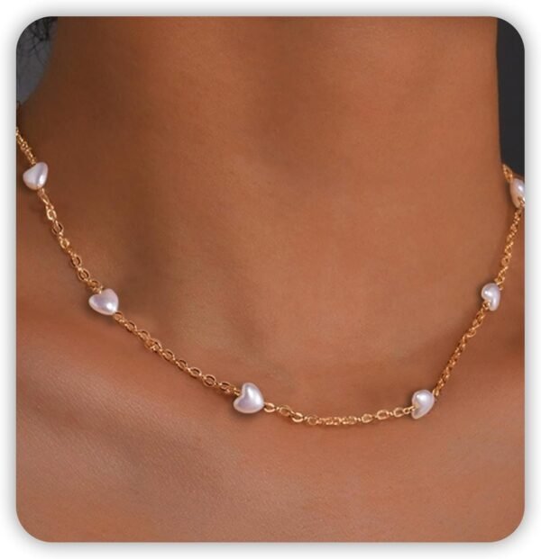 Pearl Necklaces for Women, Daisy Pearl Choker as Y Shaped Pearls Jewelry Gold Heart Necklace for Christmas Teen Gifts Trendy Stuff Birthday Gifts White Baroque Necklace as Wedding Jewelry